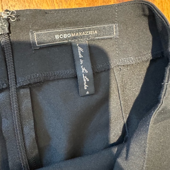 Black short skirt by BCBC - Picture 2 of 3